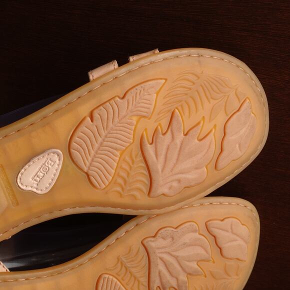 Born Sandals Womens SZ 9M Beige Mai Easy Leather Ankle Strap Comfort Flat Shoes - Picture 13 of 16